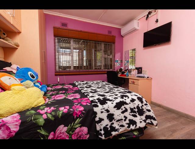 4 BEDROOM HOUSE FOR SALE IN MALVERN